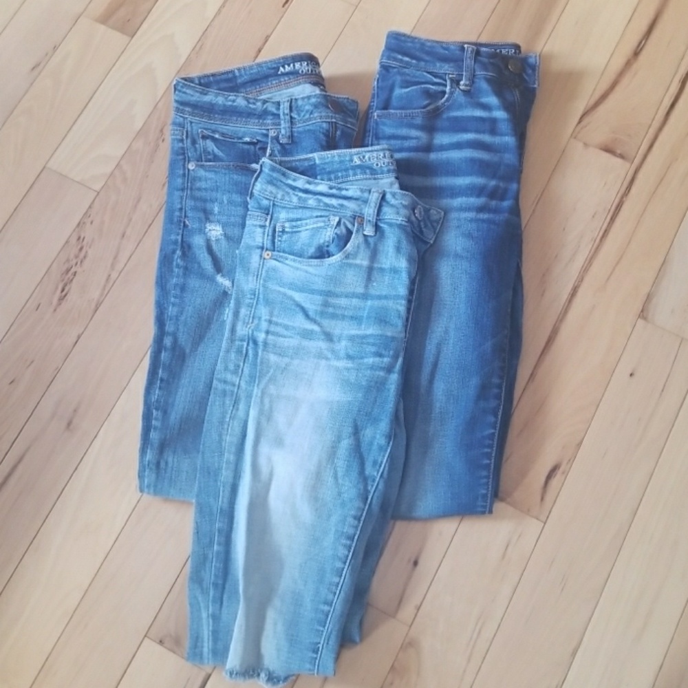 3 AEO jeans
